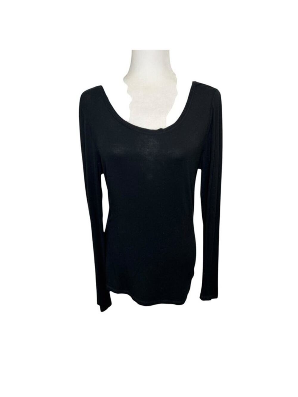 Cupio Black Scoop Neck Balletcore Stretch Knit Classic Long Sleeve Top